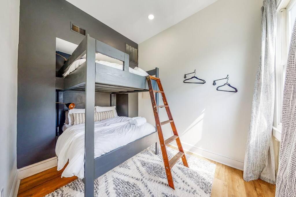 Luxury 8 Bed/4 Ba Nulu Home Private Yard/Parking Λούισβιλ Εξωτερικό φωτογραφία