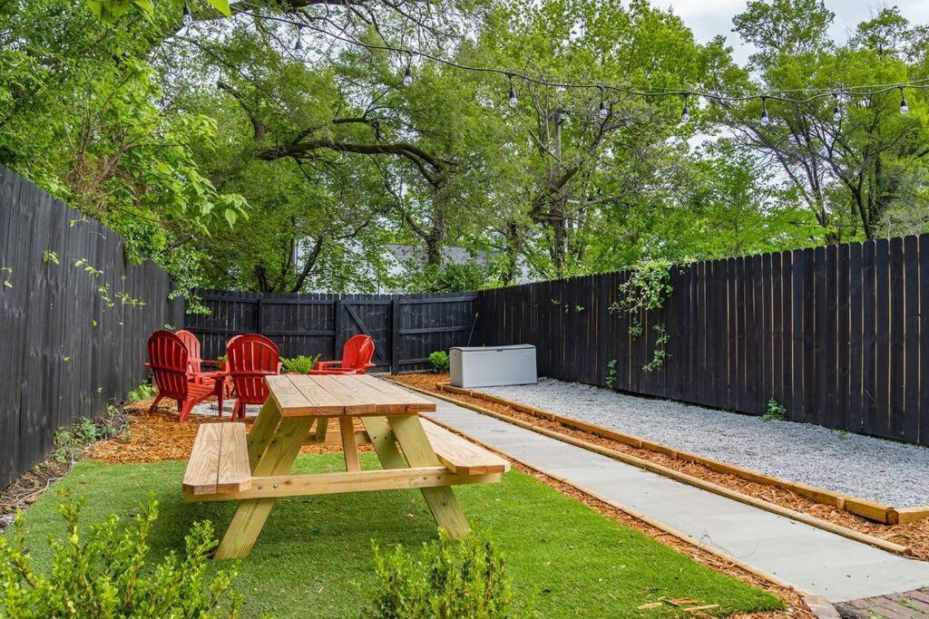 Luxury 8 Bed/4 Ba Nulu Home Private Yard/Parking Λούισβιλ Εξωτερικό φωτογραφία