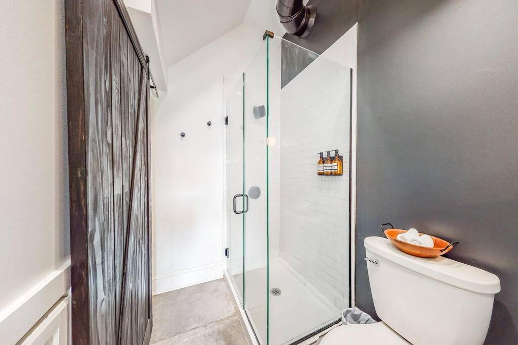 Luxury 8 Bed/4 Ba Nulu Home Private Yard/Parking Λούισβιλ Εξωτερικό φωτογραφία